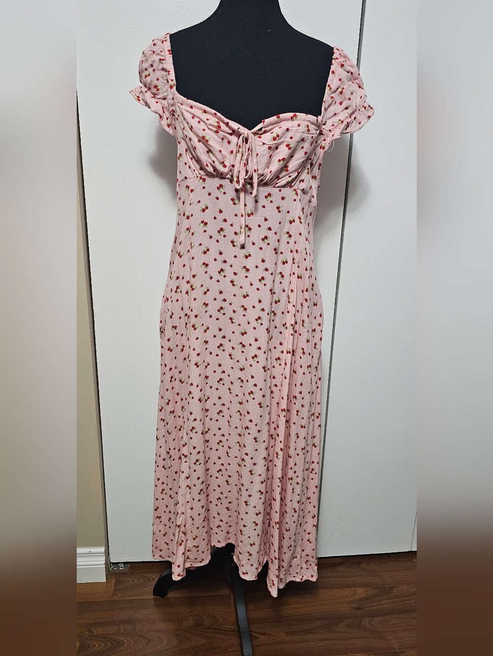 Strawberry Dress With Pockets